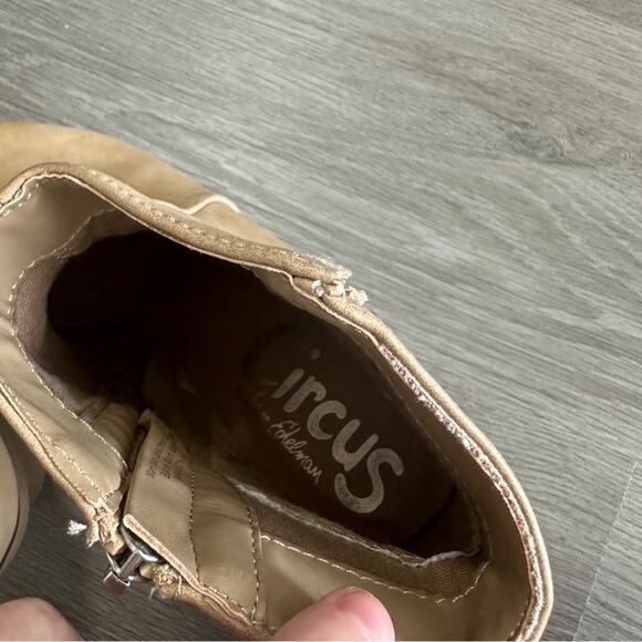 Circus by Sam Edelman Leah Beige Fringe Side Zip Stacked Heel Booties Size 7.5 - Picture 9 of 10